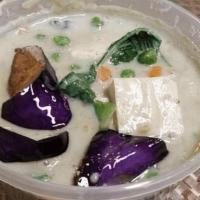** Green Curry · Green curry paste, eggplant, pea, carrot, Thai basil, and coconut milk. Spicy..