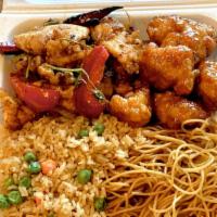 Regular Combo · Comes with a side (rice, noodle, or vegetables), and two entrees. (orange, bbq, mushroom, bl...