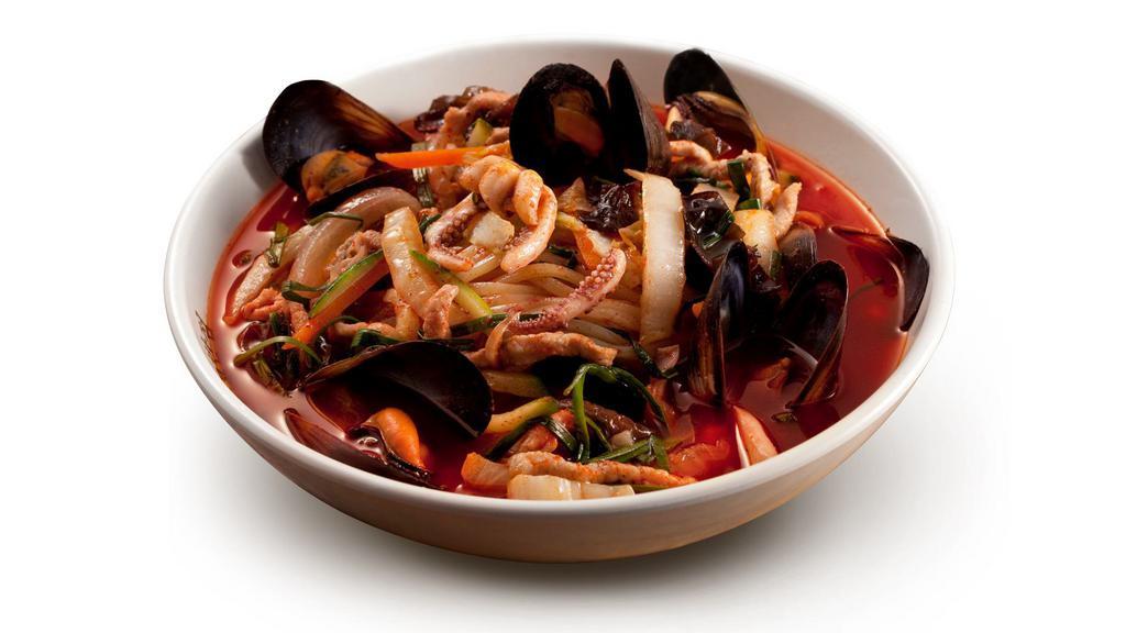 Jjamppong · Spicy noodle soup with pork, squid, mussels and vegetables. (3-4 spicy level)