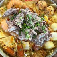 Thai Curry Hot Pot · Tangy Curry Flavor