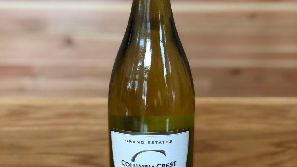 Columbia Crest Chardonnay (White, Bottle) · Rich and buttery, complemented by soft notes of oak and flavors of tropical fruit. Age 21+ only; valid ID required for pick-up. Age 21+ only; valid ID required for pick-up.
