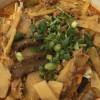 Kao Pune Special · Exotic cuts of pork stomach spleen intestine