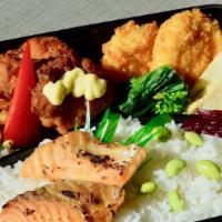Teinei Bento · Grilled Salmon, Karaage chicken, Vege Croquette, Egg Omelet, and more Vege and mush room.
