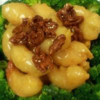 Walnut Shrimp · Shrimp prepared with steamed broccoli and walnut in a luscious creamy sauce.