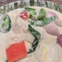 Thai Green Curry With Chicken <Spicy> · Thai Green Curry
Aromatic Thai Basil cooked with flavorful coconut milk with onion, potato, ...