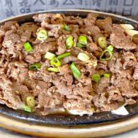 불고기｜Grilled Bulgogi · Korean style grilled tender beef.