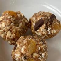 Zeal Bites · oats, almond, maple syrup, apricot, flax, chia, hemp