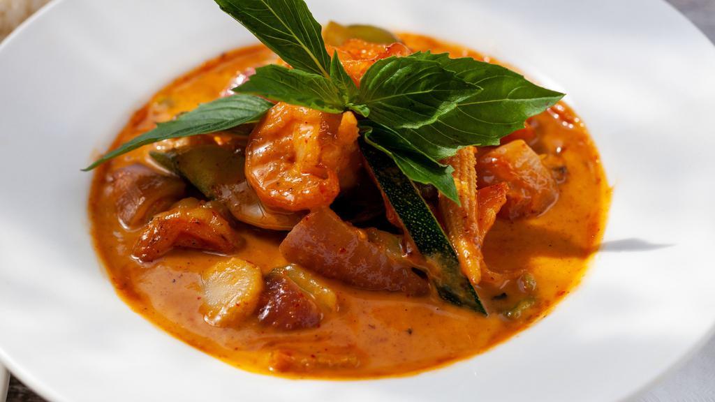 Panang Curry (Mild Spicy) · Tomato, bamboo shoot, bell pepper, onion, zucchini, potato
