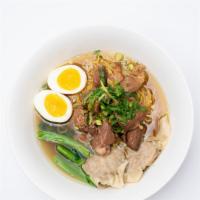 Ba-Mhee Mhoo-Ob · Egg noodle soup with braised pork shoulder, whole soft boil egg and yu choy.