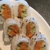 Spicy Salmon Roll · Spicy salmon, cucumber