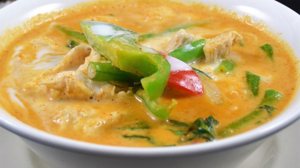 #35 Pa Nang Curry:* (Vg) · Choice of protein, kaffir leaves, basil leaves, green beans, and bell peppers cooked w/ coconut milk in Panang curry.