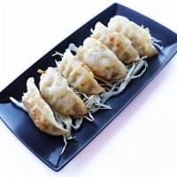 Pan Fried Dumplings (6) / 锅贴 · 