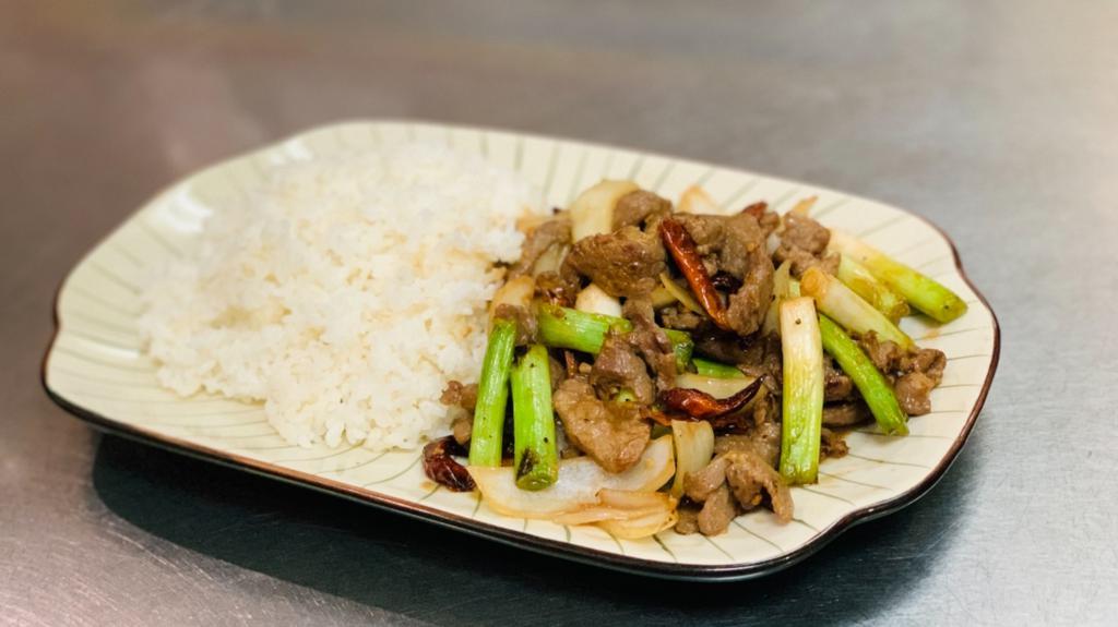 Mongolian  Beef · Steamed rice, green onion, white onion & dry pepper