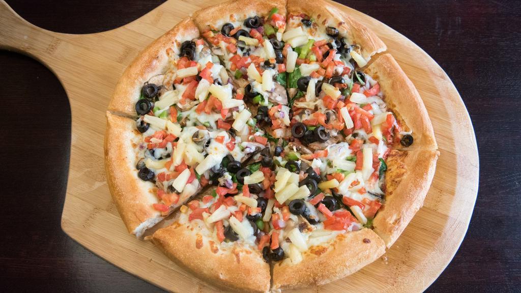 Plato Veggie Pizza · Mushrooms, green peppers, onions, black olives, fresh spinach, pineapple, fresh tomatoes, mozzarella cheese, and pizza sauce.