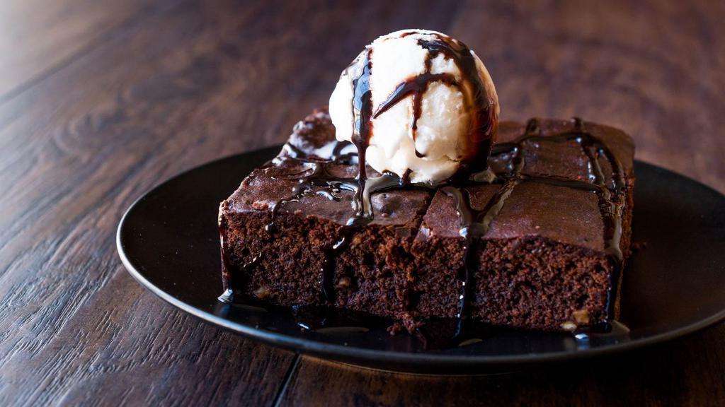Brownie · Delicious chocolate brownie that is cakey on the outside and fudgy on the inside.