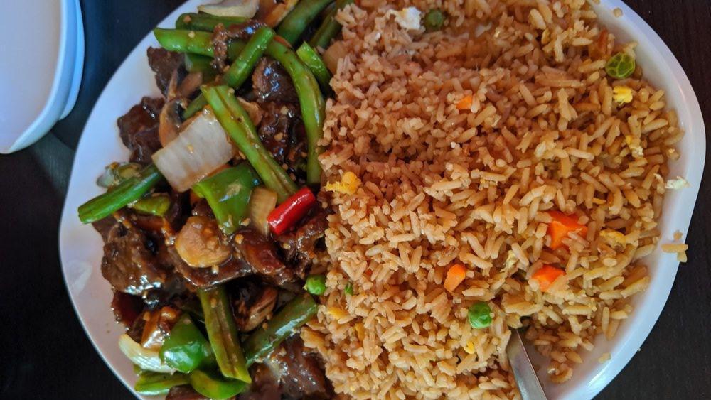 Hunan (Black Bean Sauce) · Green & red bell peppers, onion, mushrooms and Chinese long beans.