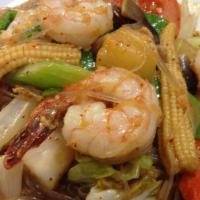 Pad Woon Sen · Pan-fried bean noodles with prawns, egg, tomato, mushrooms, pineapples, celery, Napa cabbage...