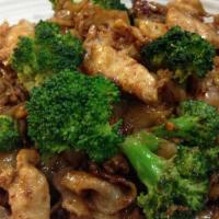 Pad See-Ew Noodle · Choice of protein and wide rice noodles pan-fried with egg, broccoli and soy sauce.