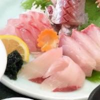 Sashimi · Nine pieces sashimi.