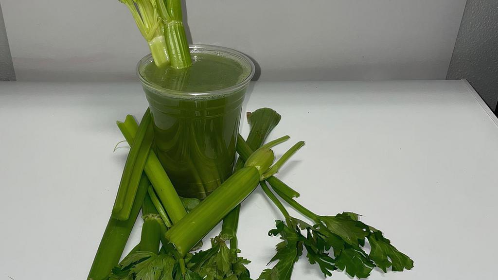 Celery · Celery is a great source of important antioxidants.
Celery Juice Can Help You Reach Your Vitamin and Mineral Goals. ...
Celery Juice Provides Beneficial Antioxidants. ...
Celery Juice Can Help Keep You Hydrated. ...
Celery Juice, Along With Other Vegetables, May Help Combat Inflammation. ...
Celery Juice May Contribute to Weight Loss.