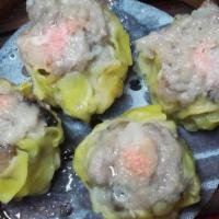 Pork Dumplings (Siu Mai) · 鱼 子 蒸 燒 賣.