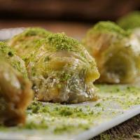 Baklava · Walnut and pistachio Mix! Delicious and sweet!