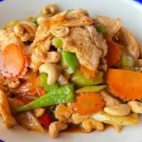 Cashew Nut · Spicy. Garlic, roasted cashew nuts, bell peppers, onions, mushrooms, carrots, and chili sauce.