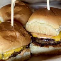 Cheeseburger Slider Trio · Most Awesome French Onion seasoning, American cheese, Mystic 18 sauce, Hawaiian roll