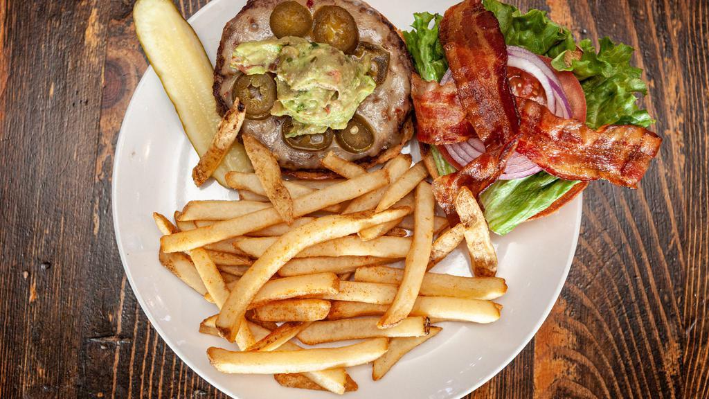 South West Burger · Lettuce, tomato, onion, jalapenos, smoked bacon, guacamole, 2
kind of cheese & 1000 island .