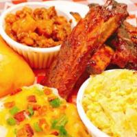 2 X3  · Pick 2 meats of your choice
Pick 3 sides of your choice
All dinners come with 1 free cornbre...