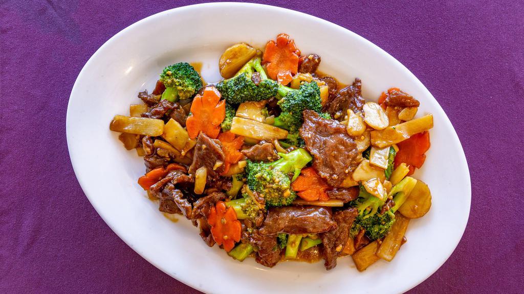 Beef W. Broccoli · Served with fried rice or white rice.