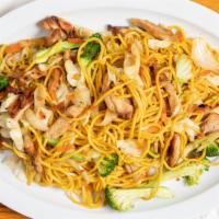 Chicken Yakisoba · Noodle, veggie, and chicken all stir fried with vegetable oil.