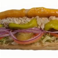 Tuna Melt (Hot) · Tuna,
Cheddar,
Mayo,
Lettuce, 
Tomatoes,
Red Onions,
Pickles,
Pepperoncini