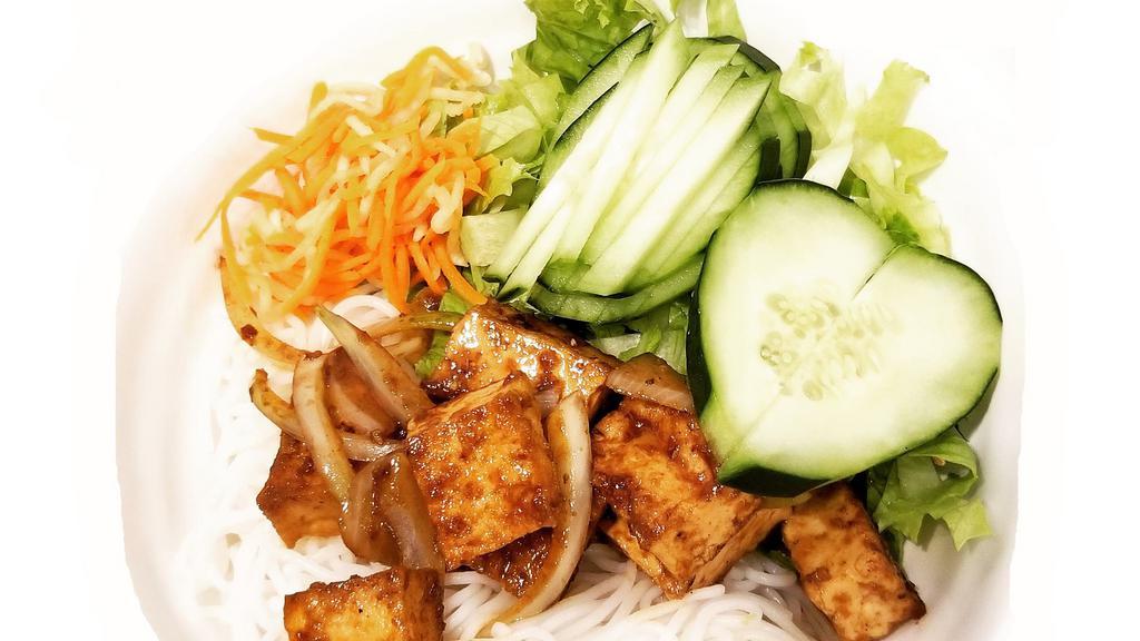 Noble Noodle Bowl With Curry Tofu · Spicy. Large bowl of rice vermicelli noodle, lettuce, cucumber, pickled carrot and daikon, side of roasted peanuts, our homemade sauce. Crispy tofu sauteed with onions, curry and spices for a little spicy kick.