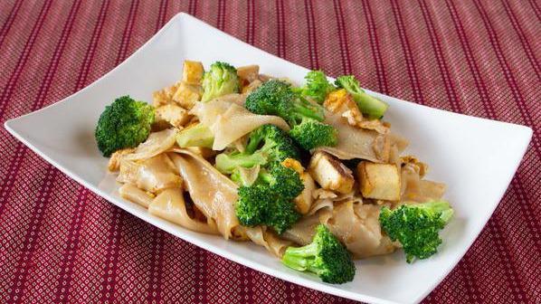 Pad See Ew · Pan fried wide  rice noodle, egg, with black soy sauce and cooked with broccoli.