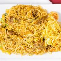 Singapore Style Noodles 新洲炒米粉 · Curry little spicy.