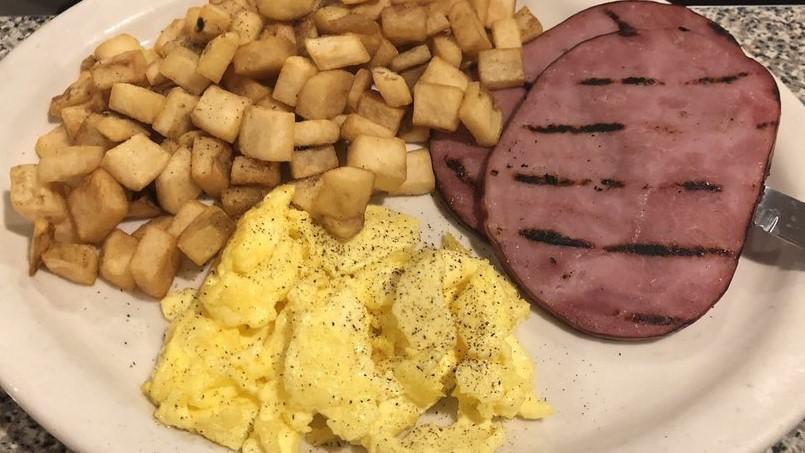 Special Country Breakfast · Two large eggs, with your choice of bacon or sausage, and our own special country gravy on buttermilk biscuits.


*Cooked to your liking. Consuming raw or under cooked meat, poultry, seafood, shell fish or eggs may increase your risk of food borne illness