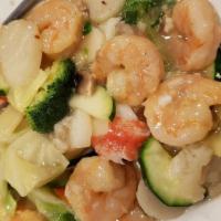 Seafood Club · A delightful combination of shrimp, scallops, fish, imitation crab meat with snow peas, broc...