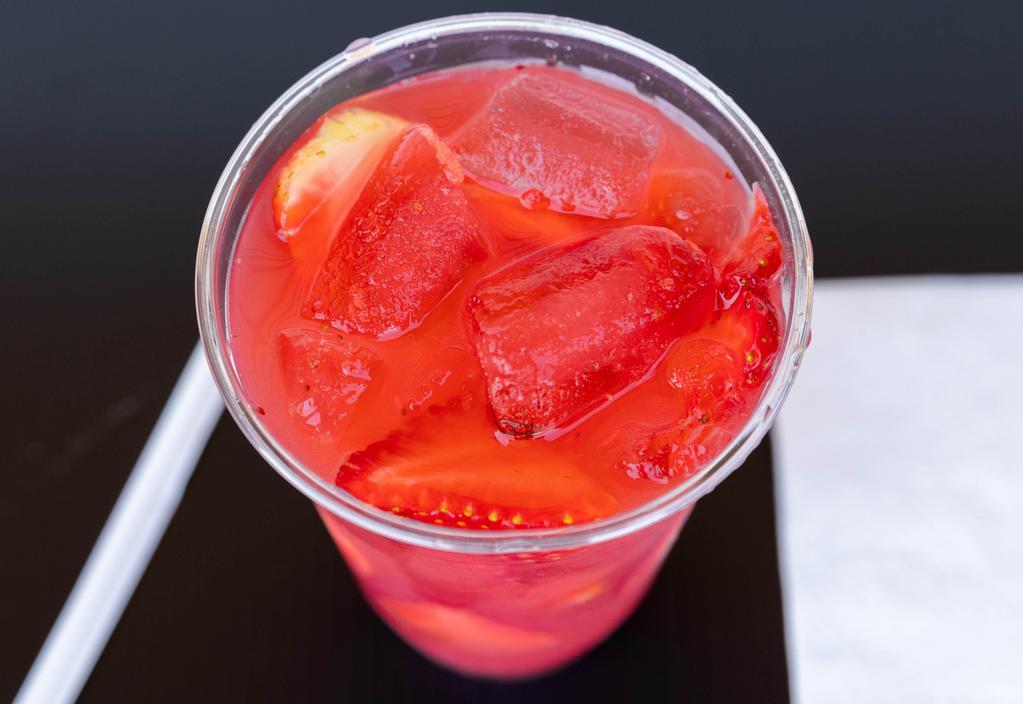 Strawberry · 24 oz smoothie