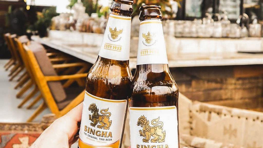 6 Pack Singha Beer · 6 Pack Thai Singha Beer