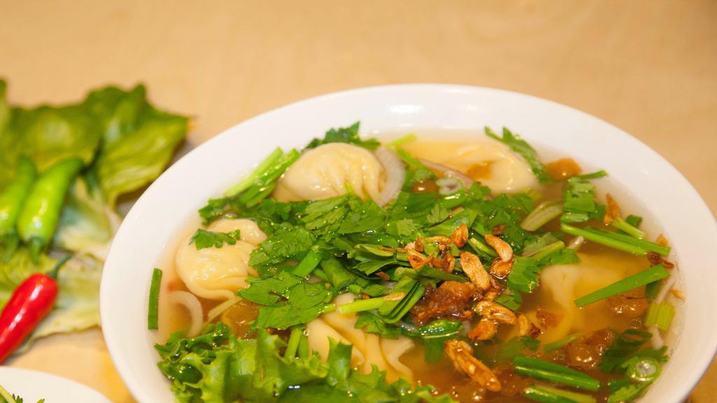 Mì Hoành Thánh / Wonton Noodle Soup · Special chicken and pork soup with bbq pork and wonton with egg noodle.