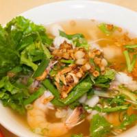 Hủ Tiếu Đồ Biển · Seafood with rice noodle or egg noodle.