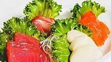 Small Sashimi · 12 pcs of assortment of fish, chef's choice