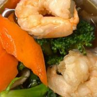 House Special Noodles Soup  · Shrimp, beef and chicken.(with broth)