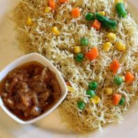 Vermicelli · Steamed vermicelli pasta with mixed vegetables and raisins.