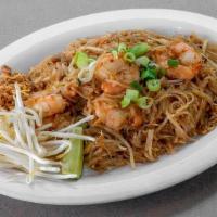 Pad Thai  ผัดไทย Gf · Stir fried rice noodles, egg, bean sprouts, onions, peanuts