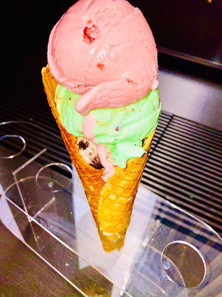 2scoops Ice Cream Eatery · Desserts · Pizza
