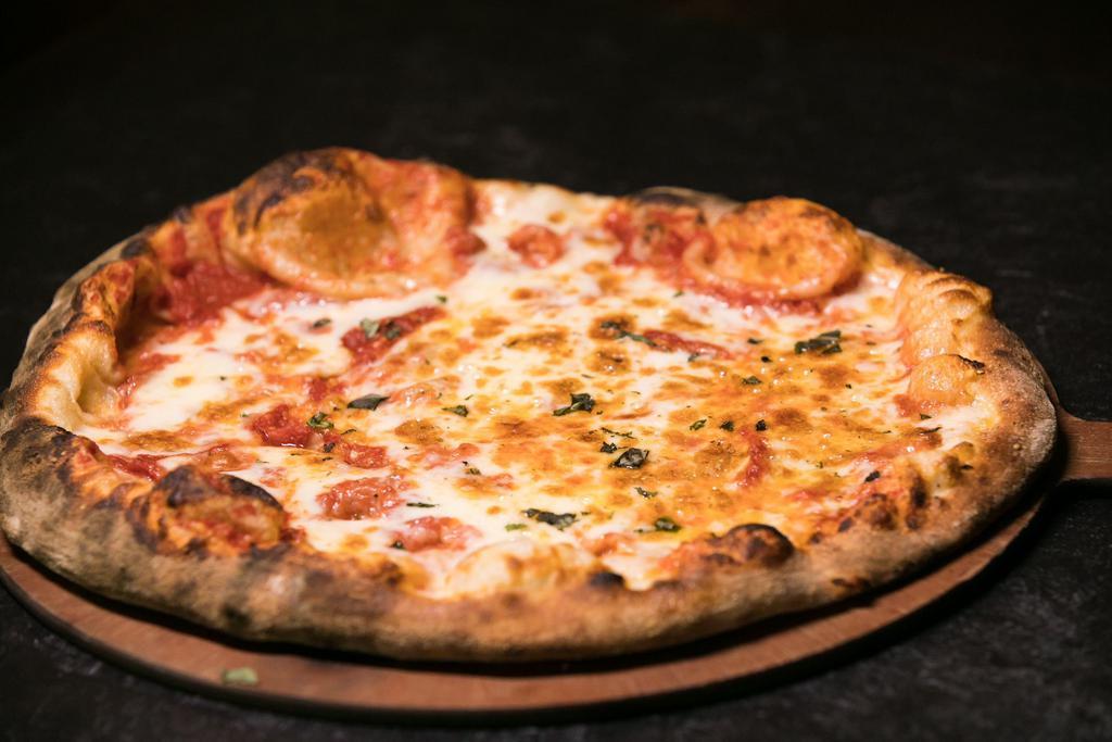 Pizzeria Pezzo · Pizza · Salad · Gluten-Free