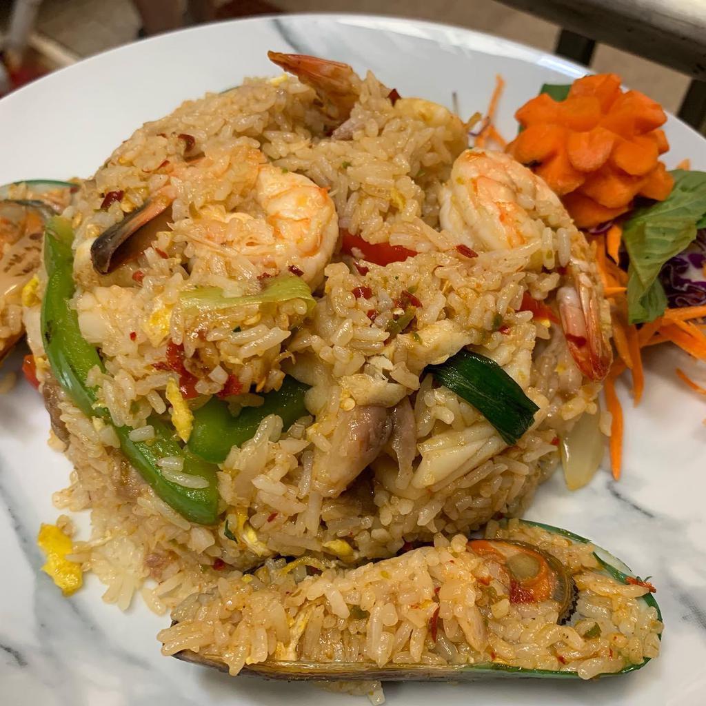 Larm Thai Fusion · Thai · Indian · Salad · Noodles · Chinese