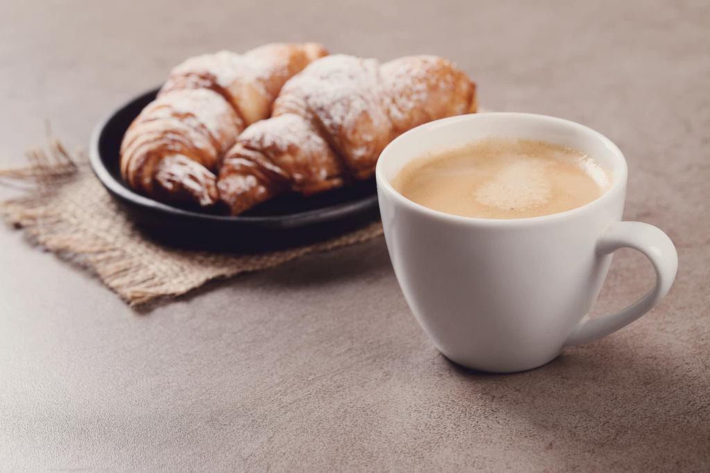Romantica Cafe · Italian · Smoothie · Coffee & Tea · Desserts